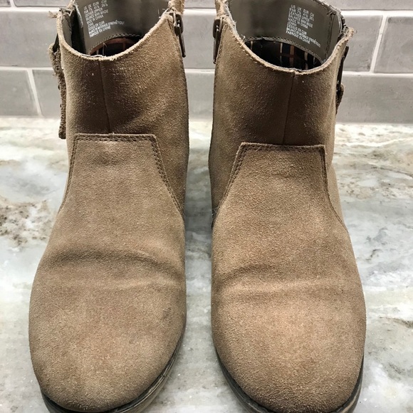 Naturalizer Jenna Bootie with Stud Accents - Picture 3 of 5